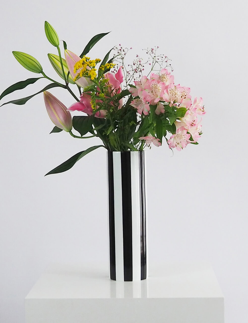 Vase noir porcelaine limoges