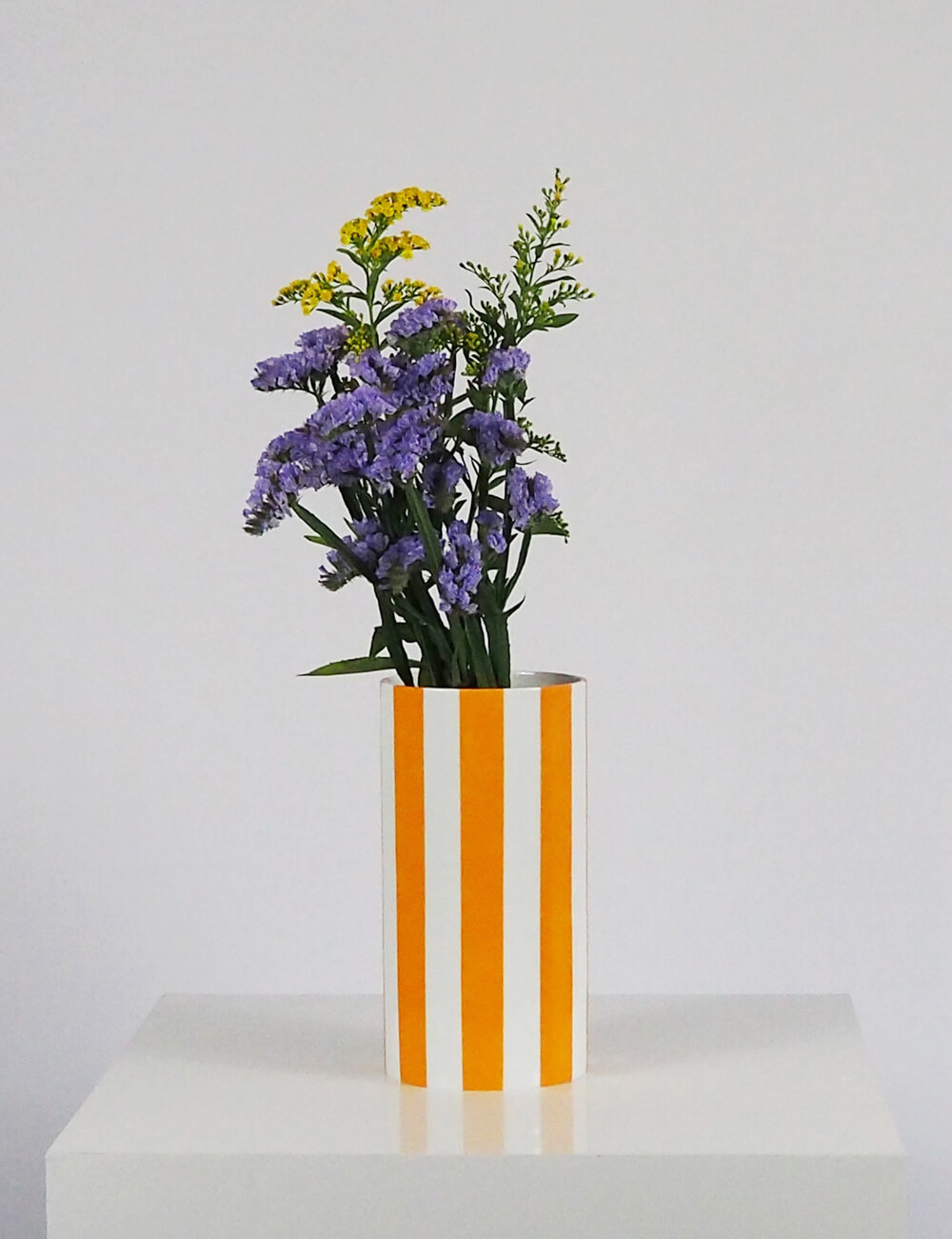 Vase orange porcelaine limoges