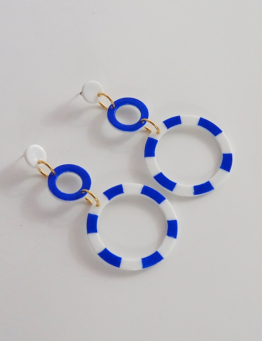 Deux anneaux bleu azur