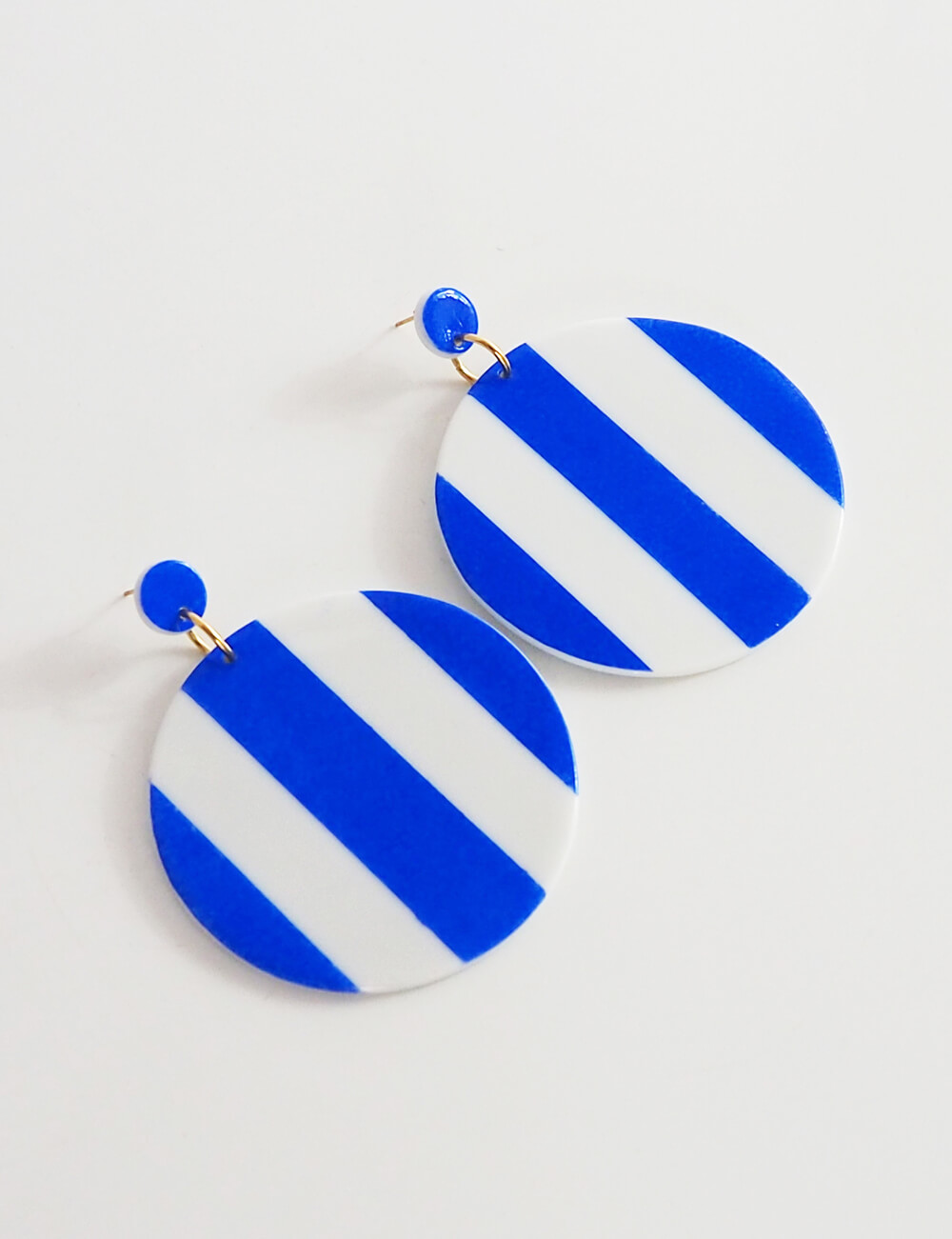 Plaques bleu azur