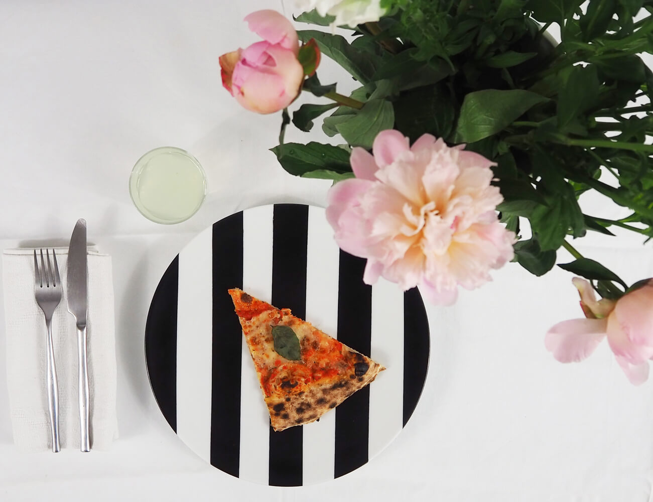 Assiette dîner noir