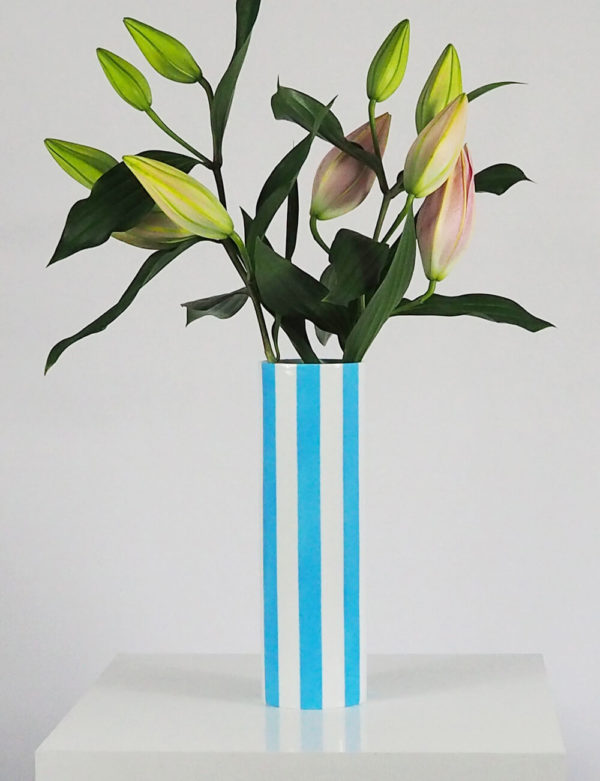 Vase bleu ciel porcelaine limoges